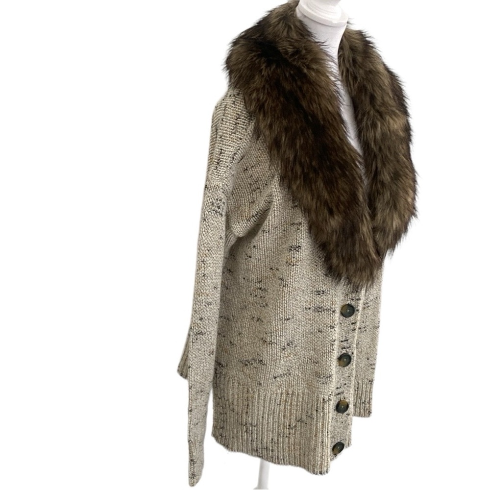 Lane Bryant Button-up Removable Fur Sweater Cardigan 18/20 NWT - Picture 3 of 12